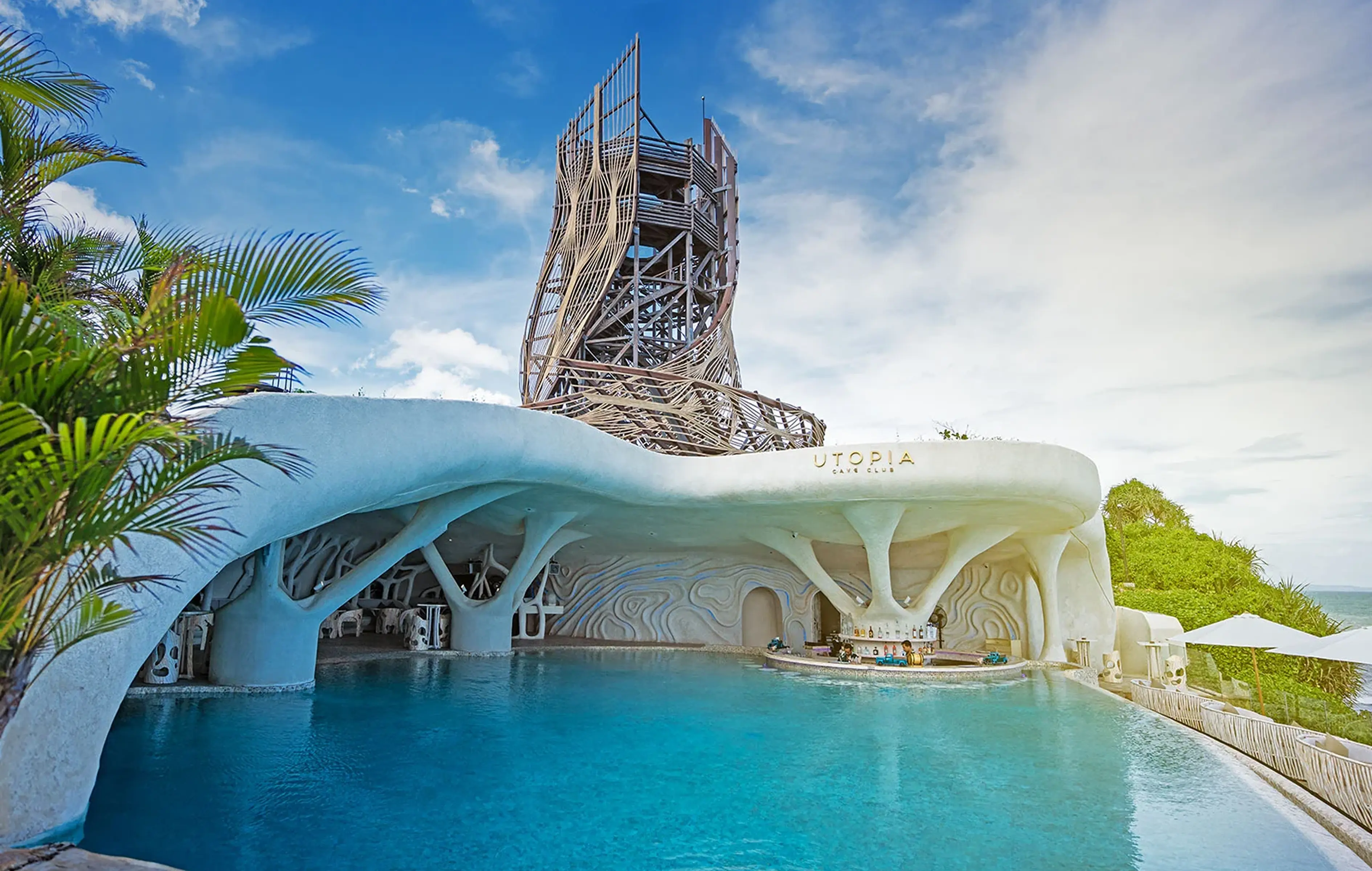 Location (in)Side-Events